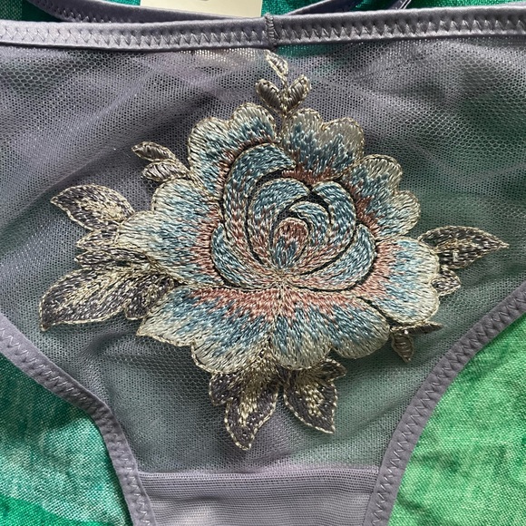 Moonlight Sheer Plunge Mauve Floral Embroidered Bra & Matching Thong - Picture 13 of 15